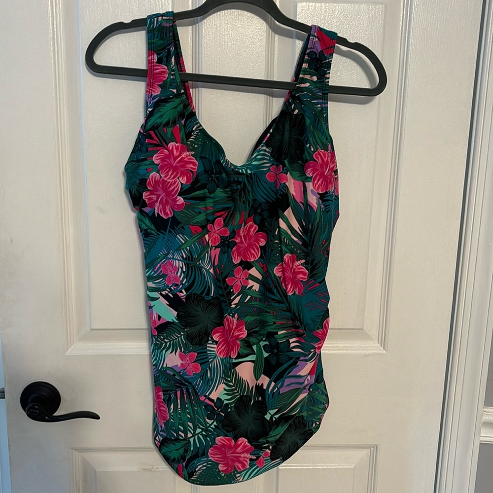 One piece swimsuit